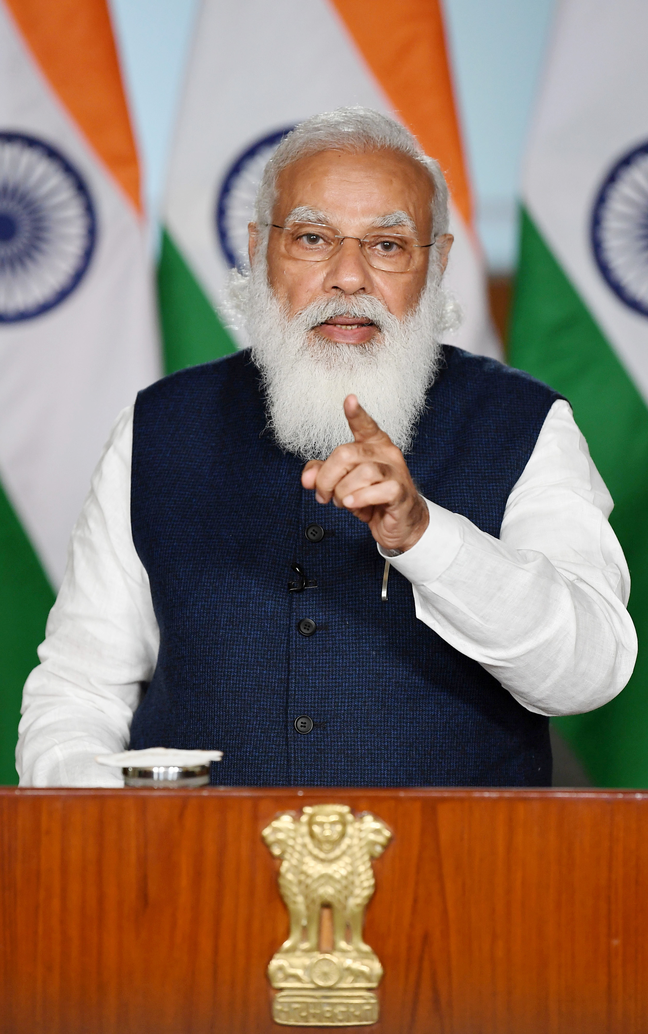 तमिलनाडु की राजनीति देख रहे मोदी और अमित शाह क्या इस बात पर ध्यान नहीं देंगे कि उनकी पार्टी में क्या हो रहा है?