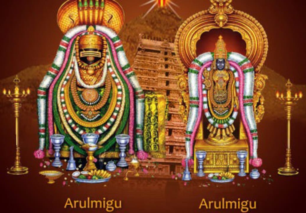 குரு பௌர்ணமியில் சித்தர்கள், மகான்கள் அருபமாக கிரிவலம் என்றால் ,பல லட்சக்கணக்கான பக்தர்கள் திருவண்ணாமலையில் கிரிவலம் .
