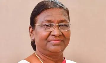 உச்சநீதிமன்றம் ஜனாதிபதிக்கும்,ஆளுநருக்கும் காலக்கெடு விதிக்க முடியுமா? - ஜனாதிபதி மூர்மு.