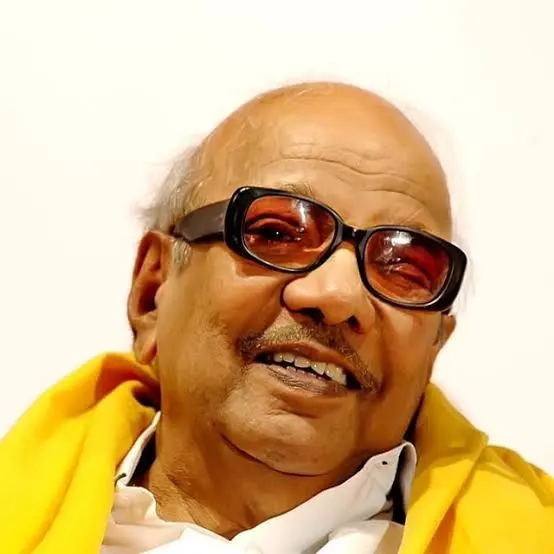 உழைப்பவனுக்கு அரசியல் தேவையா? அல்லது சட்டத்திற்கு புறம்பாக சொத்துக்களை சேர்த்தவர்களுக்கும், சேர்ப்பவர்களுக்கும்,அரசியல் தேவையா ? - யாருக்கு அரசியல் தேவை?