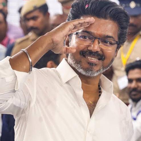 35 அதிமுக எம்எல்ஏக்களின் ஆதரவு கடிதங்களையும், ஆளுநரிடம் விஜய் சமர்ப்பிக்க உள்ளதாக தகவல் .